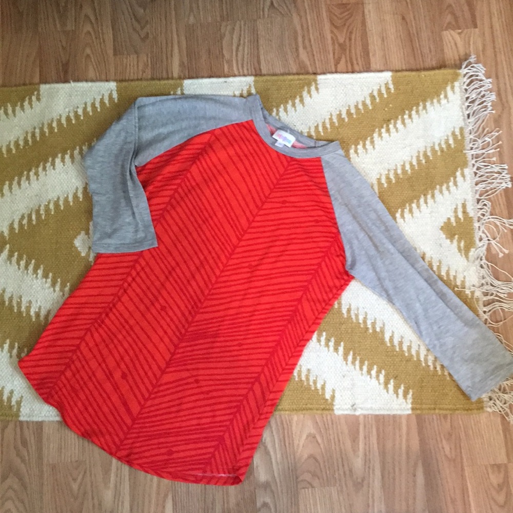 LuLaRoe 3/4 sleeve shirt